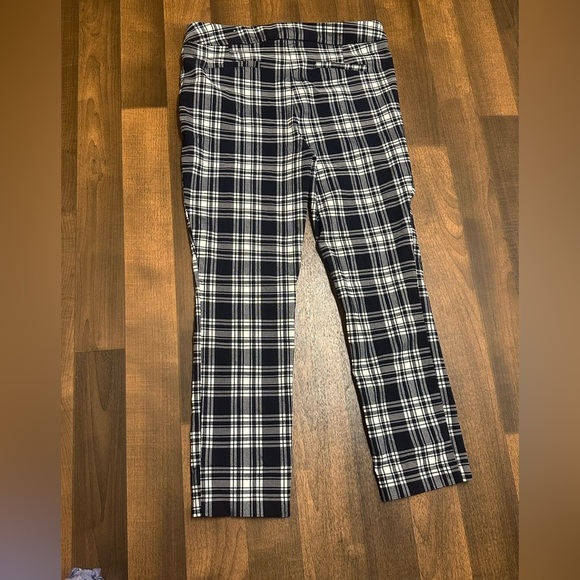 Black and White Straight Leg Plaid Jumpsuit - Picture 3 of 8